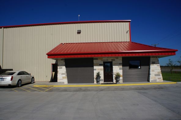 5274 Texas 185, Victoria, TX 77905